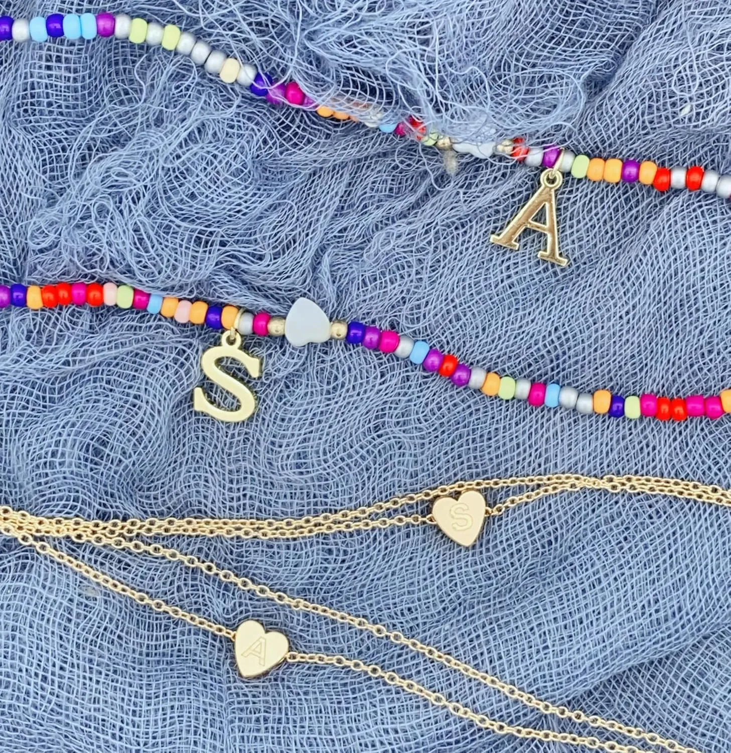 2Pcs Ankle Bracelets for Women Initial Beaded Gold Plated Boho Shell Layered Anklet Bracelets Summer Beach Chain Letter A-Z