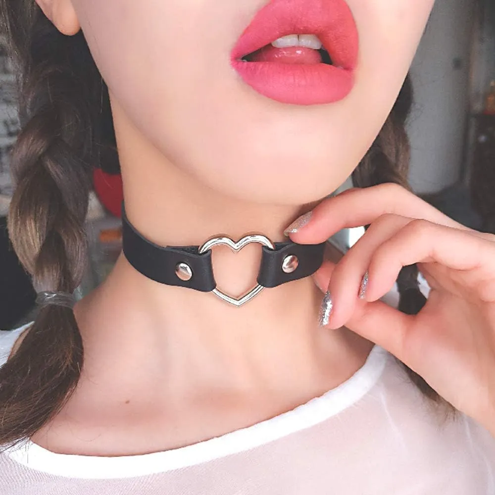 ETHOON Love Heart Adjustable Leather Choker Punk PU Necklace Goth Choker Soft Collar Chain for Women